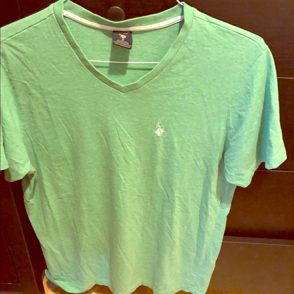 Men’s polo v neck T-shirt